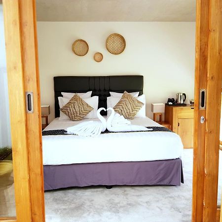 The Edicha Bed & Breakfast Lovina  Bagian luar foto