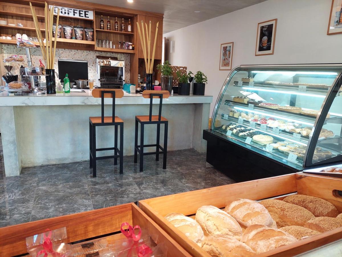 The Edicha Bed & Breakfast Lovina  Bagian luar foto