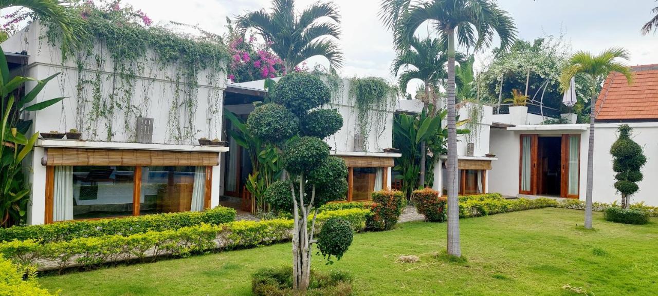 The Edicha Bed & Breakfast Lovina  Bagian luar foto