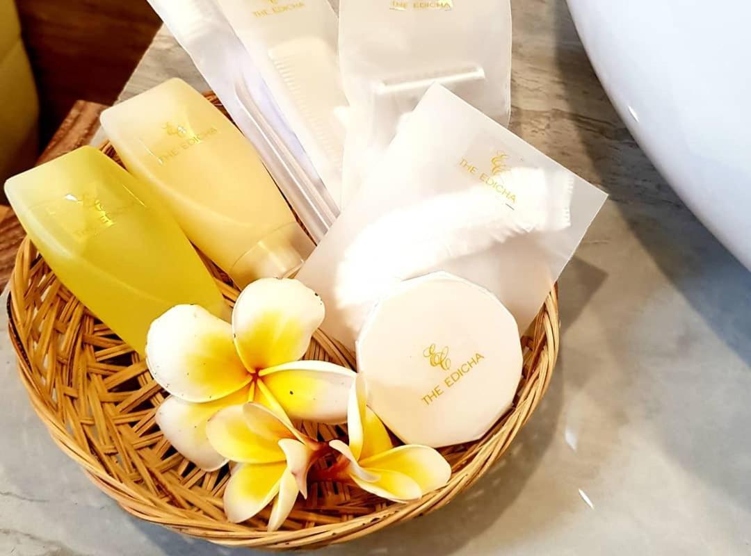 The Edicha Bed & Breakfast Lovina  Bagian luar foto