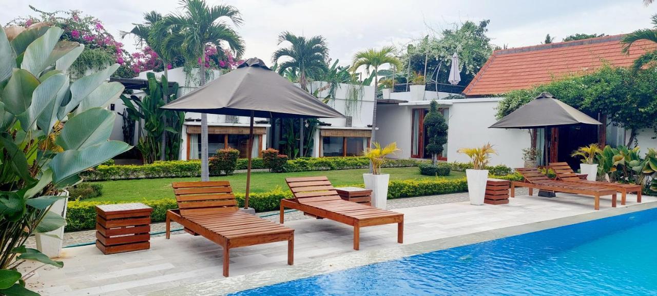 The Edicha Bed & Breakfast Lovina  Bagian luar foto