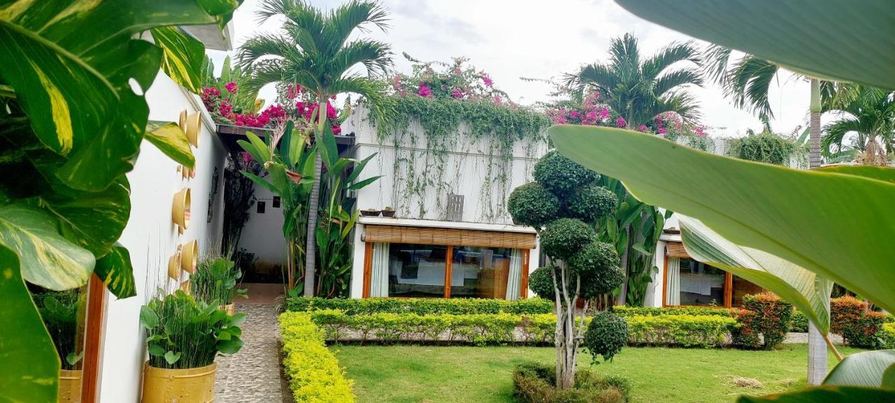 The Edicha Bed & Breakfast Lovina  Bagian luar foto