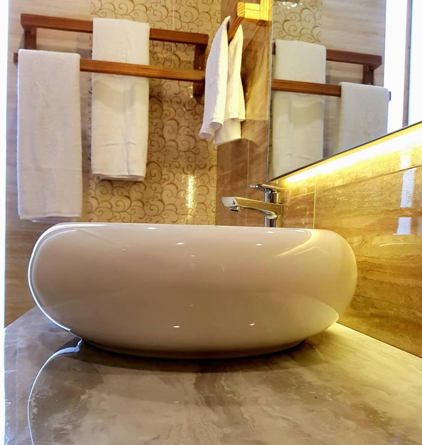 The Edicha Bed & Breakfast Lovina  Bagian luar foto